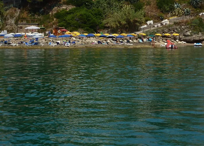 מלון Miramare פאלינורו